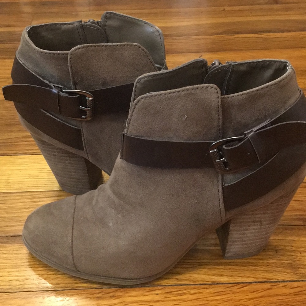 Carlos booties